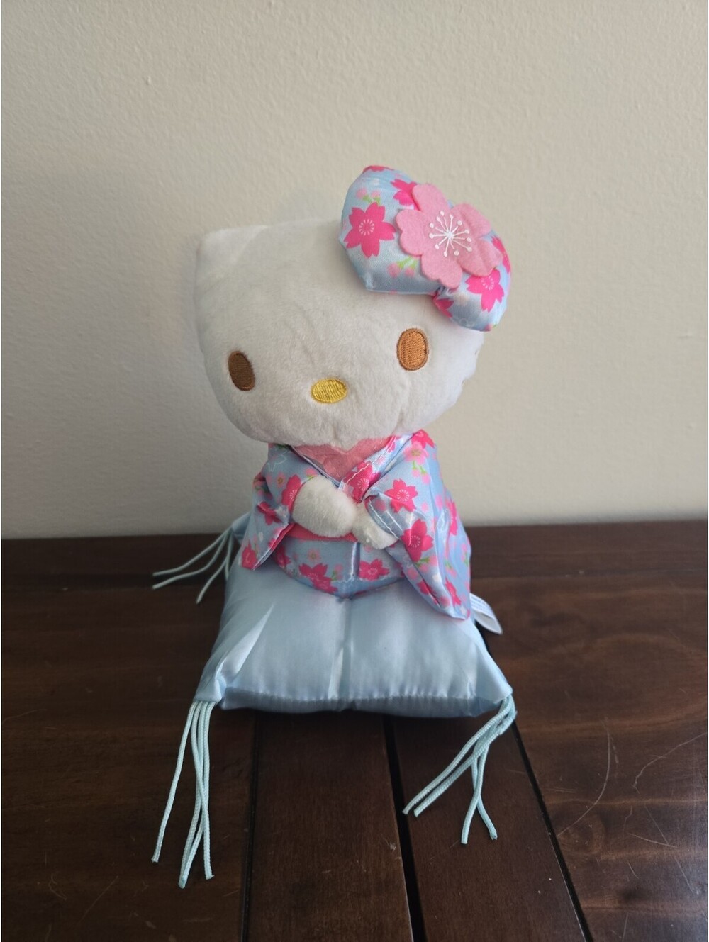 Sanrio Hello Kitty Sakura Cherry Blossom Kimono Collectible Plush 7.5"